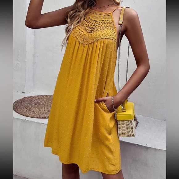 Boho lace insert Swiss dot halter dress mustard yellow - Picture 8 of 12